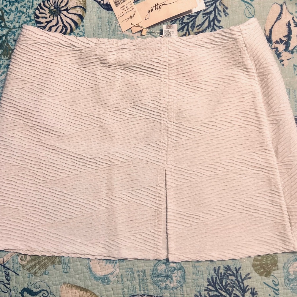 Gottex White St Tropez Textured Pull On Skirt  Cover Up NWT